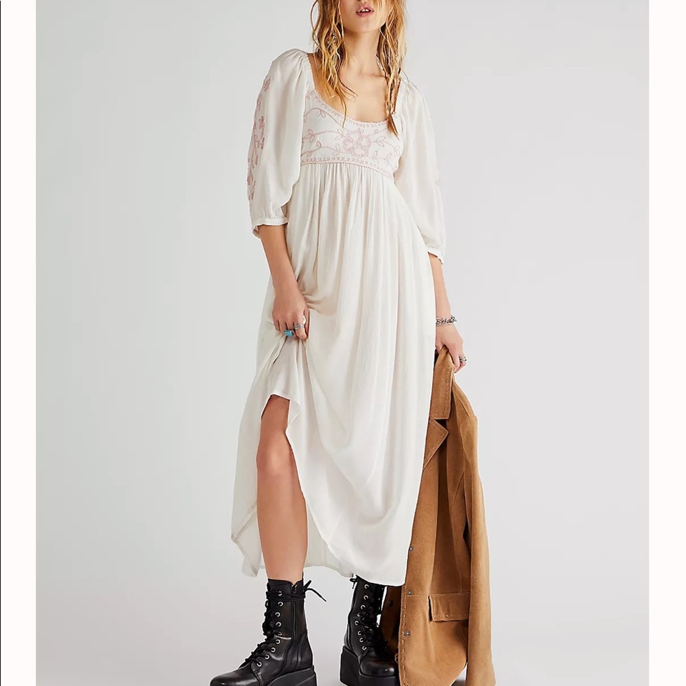 Free people NWT Embroidered dress- GORGEOUS / STUNNING ON